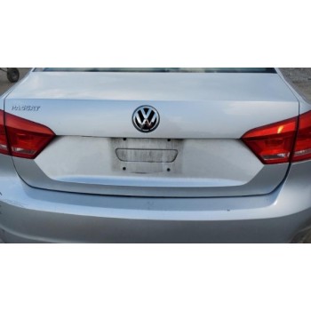 Крышка багажника серебро LA7W голая VW Passat B7 USA 561827025D 561-827-025-D купить на разборке в Киеве в Одессе в Виннице отправляем в другие города
