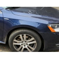 Крыло переднее правое LH5X синее VW Passat B7 USA 561821022 561-821-022 купить на разборке в Киеве в Одессе в Виннице отправляем в другие города