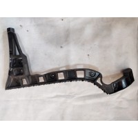 Крепление кронштейн заднего бампера правая сторона VW Passat B7 561807394F 561-807-394-F купить на разборке в Киеве в Одессе в Виннице отправляем в другие города
