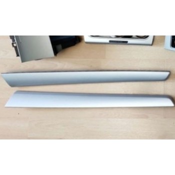Накладка задняя правая двери VW Passat b7 USA под алюминий 561867420 561-867-420 купить на разборке в Киеве в Одессе в Виннице отправляем в другие города