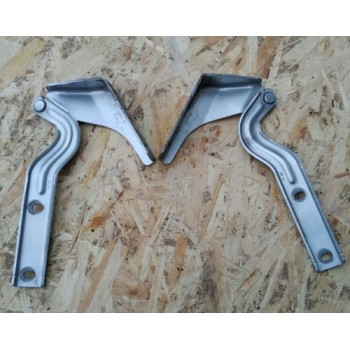 Петля капота правая VW Passat b7 b8 USA 11-15 561823302A 561-823-302-A купить на разборке в Киеве в Одессе в Виннице отправляем в другие города