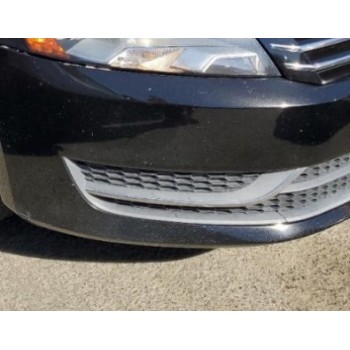 Решетка переднего бампера правая VW Passat b7 NMS USA 561853666C9B9 561-853-666-C-9B9 купить на разборке в Киеве в Одессе в Виннице отправляем в другие города