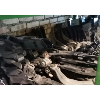 Рычаг нижний передний правый VW Passat B7 11-15 USA 561407152C 561-407-152-C купить на разборке в Киеве в Одессе в Виннице отправляем в другие города