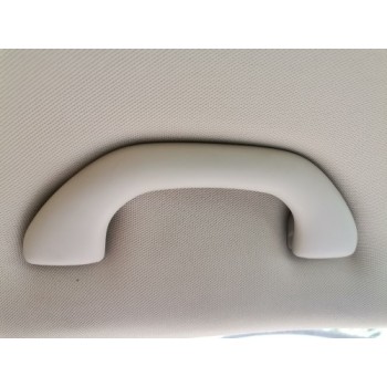 Ручка потолка передняя левая VW Passat b7 USA беж 561857607BY20 561-857-607-B-Y20 купить на разборке в Киеве в Одессе в Виннице отправляем в другие города