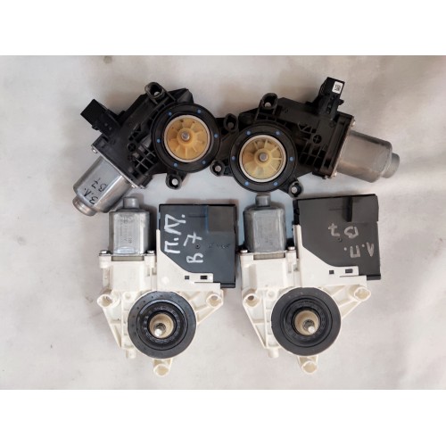 Моторчик стеклоподъемника задней правой двери VW Passat B7 11-15 USA 561839462F, 561839462-F, 561-839-462-F купить на разборке в Киеве отправляем в другие города