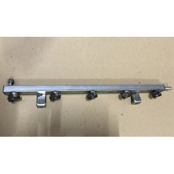 Топливная рейка VW Passat b7 11-15 USA 2.0TDI 03L130089J 03L-130-089-J купить на разборке в Киеве в Одессе в Виннице отправляем в другие города