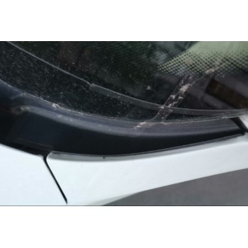 Уплотнитель решетки дворников левый VW Passat b7 USA 11-15 NMS 561819447B9B9 561-819-447-B-9B9 купить на разборке в Киеве в Одессе в Виннице отправляем в другие города