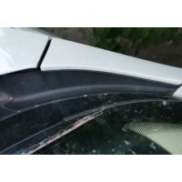 Уплотнитель решетки дворников правый VW Passat b7 USA 11-15 NMS 561819448B9B9 561-819-448-B-9B9 купить на разборке в Киеве в Одессе в Виннице отправляем в другие города