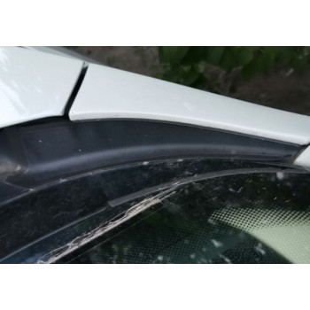 Уплотнитель решетки дворников правый VW Passat b7 USA 11-15 NMS 561819448B9B9 561-819-448-B-9B9 купить на разборке в Киеве в Одессе в Виннице отправляем в другие города