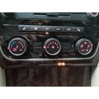 Блок управления кондиционером VW Passat b7 USA ручное с подогревом 561907426AZJU 561-907-426-A-ZJU купить на разборке в Киеве в Одессе в Виннице отправляем в другие города
