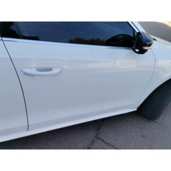 Дверь передняя правая белая LB9A голая VW Passat B7 USA 561831056G 561-831-056-G купить на разборке в Киеве в Одессе в Виннице отправляем в другие города