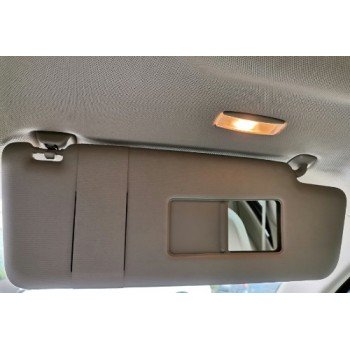 Козырек правый VW Passat b7 USA бежевый 561857552A4T6 561-857-552-A-4T6 купить на разборке в Киеве в Одессе в Виннице отправляем в другие города