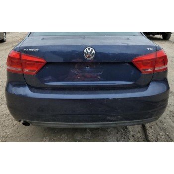 Крышка багажника синий LH5X голая VW Passat B7 USA 561827025D 561-827-025-D купить на разборке в Киеве в Одессе в Виннице отправляем в другие города