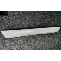 Накладка передней правой двери VW Passat b7 USA под алюминий 561867410 561-867-410 купить на разборке в Киеве в Одессе в Виннице отправляем в другие города