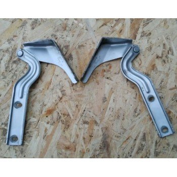 Петля капота правая VW Passat b7 b8 USA 11-15 561823302A 561-823-302-A купить на разборке в Киеве в Одессе в Виннице отправляем в другие города Петля капота правая VW Passat b7 b8 USA 11-15 561823302A 561-823-302-A купить на разборке в Киеве в Одессе в Виннице отправляем в другие города