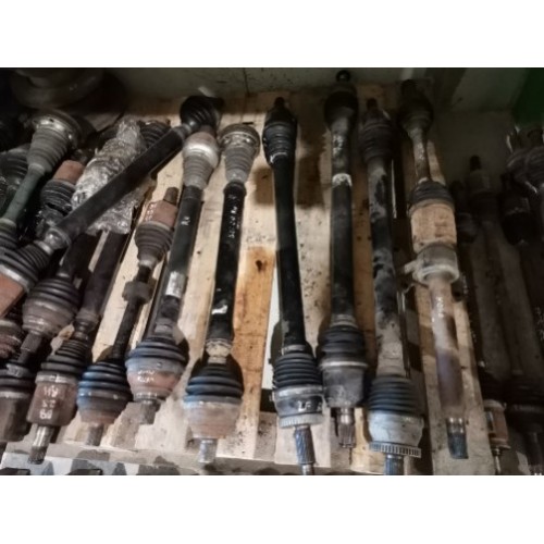 Привод полуось передняя правая VW Passat b8 16-19 NMS USA 1.8T 561407272AA, 561-407-272-AA купить на разборке в Киеве отправляем в другие города Привод полуось передняя правая VW Passat b8 16-19 NMS USA 1.8T 561407272AA, 561-407-272-AA купить на разборке в Киеве отправляем в другие города