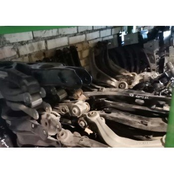 Рычаг нижний передний правый VW Passat B7 11-15 USA 561407152C 561-407-152-C купить на разборке в Киеве в Одессе в Виннице отправляем в другие города