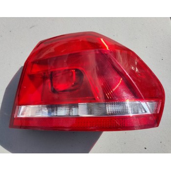 Задний внешний фонарь в правое крыло VW Passat B7 561945096H 561-945-096-H купить на разборке в Киеве в Одессе в Виннице отправляем в другие города